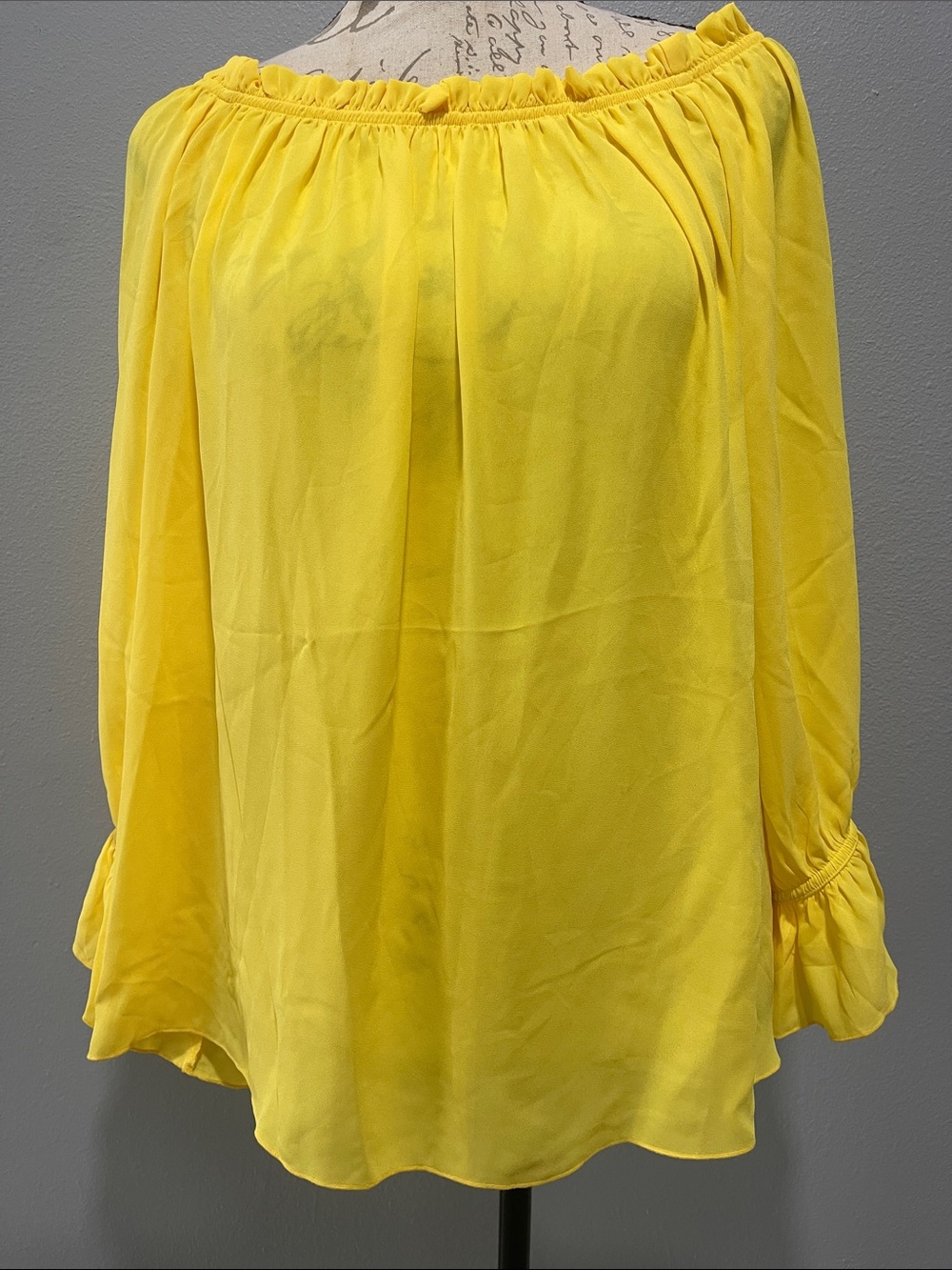 Laurie Felt Women's Yellow Off-Shoulder Blouse